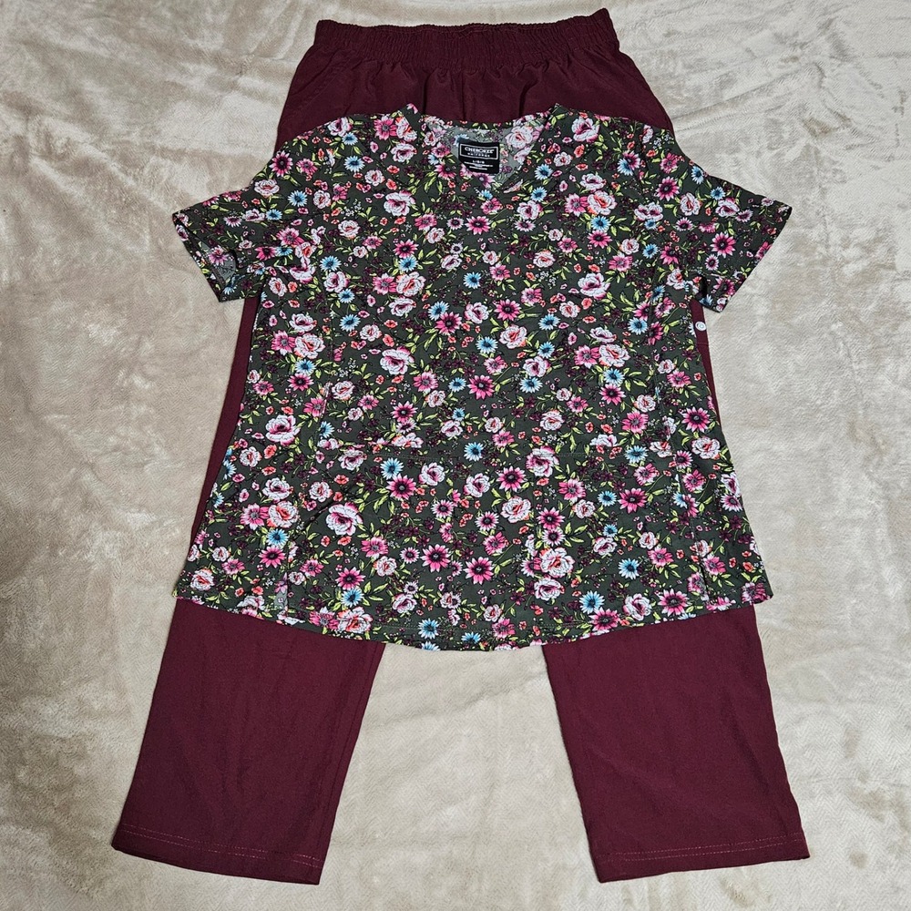 Womens Scrub Set Large Floral V-Neck Top Burgundy Pants 2pc